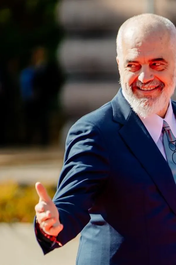 Edi Rama ima revolucionaran plan: Albanija će postati prva zemlja na svijetu bez gotovine