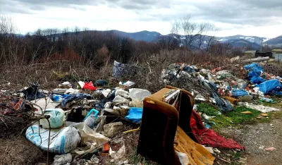 Sjever se gu&scaron;i u smeću, nadležni nezainteresovani
