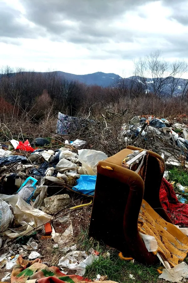 Sjever se gu&scaron;i u smeću, nadležni nezainteresovani