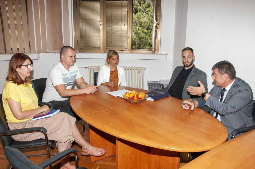 Donacija UIK-a pred&scaron;kolskoj ustanovi "Ljubica Popović"