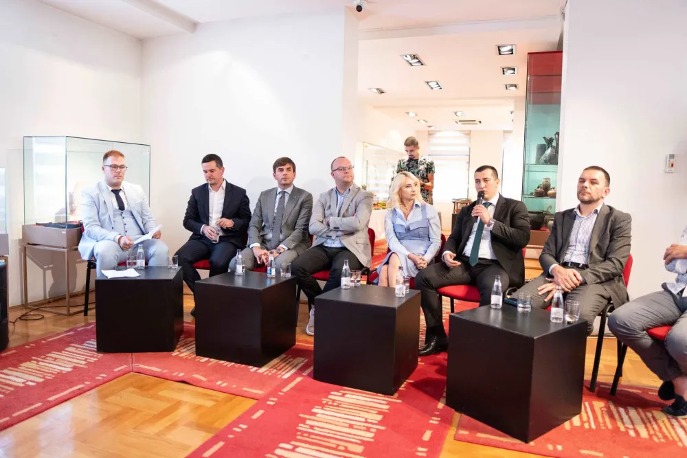 ZAVR&Scaron;NICA DANA DIJASPORE U BERANAMA