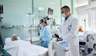 Predstavnici Ministarstva zdravlja i KCCG obi&scaron;li povrijeđenog vojnika