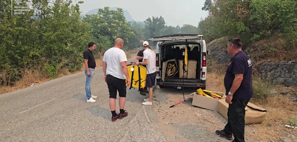Naprtnjače podijeljene stanovnicima Fundine