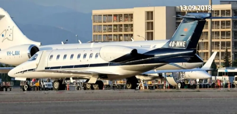 Владин авион у Мајорки (Фото ТВ "Вијести") 