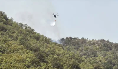 Če&scaron;ka &scaron;alje helikopter za pomoć u ga&scaron;enju požara