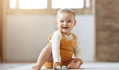 Evo kada va&scaron;a beba može da počne samostalno da sjedi