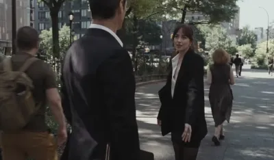 Romantična komedija Pedra Paskala podigla pra&scaron;inu: Romantizuje siroma&scaron;tvo