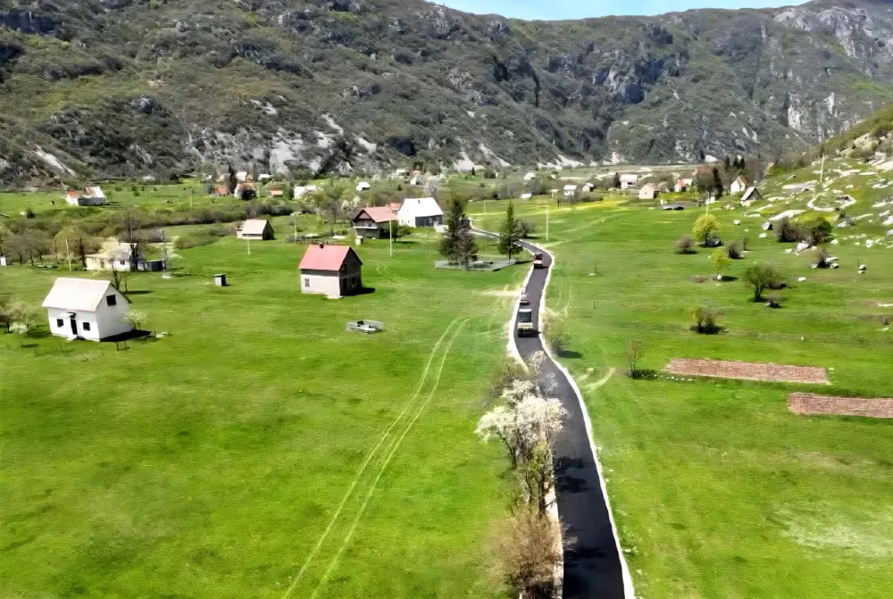 (FOTO) Komarnica živi duhom predaka i sa nadom u povratak