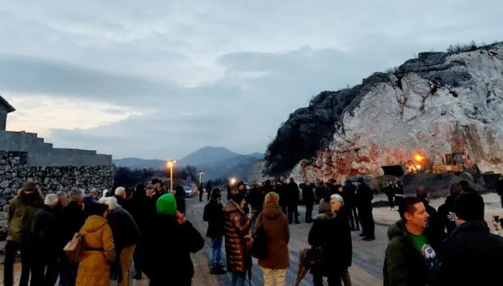 Građani Cetinja dostavili zahtjeve Spajiću povodom zločina u Medovini