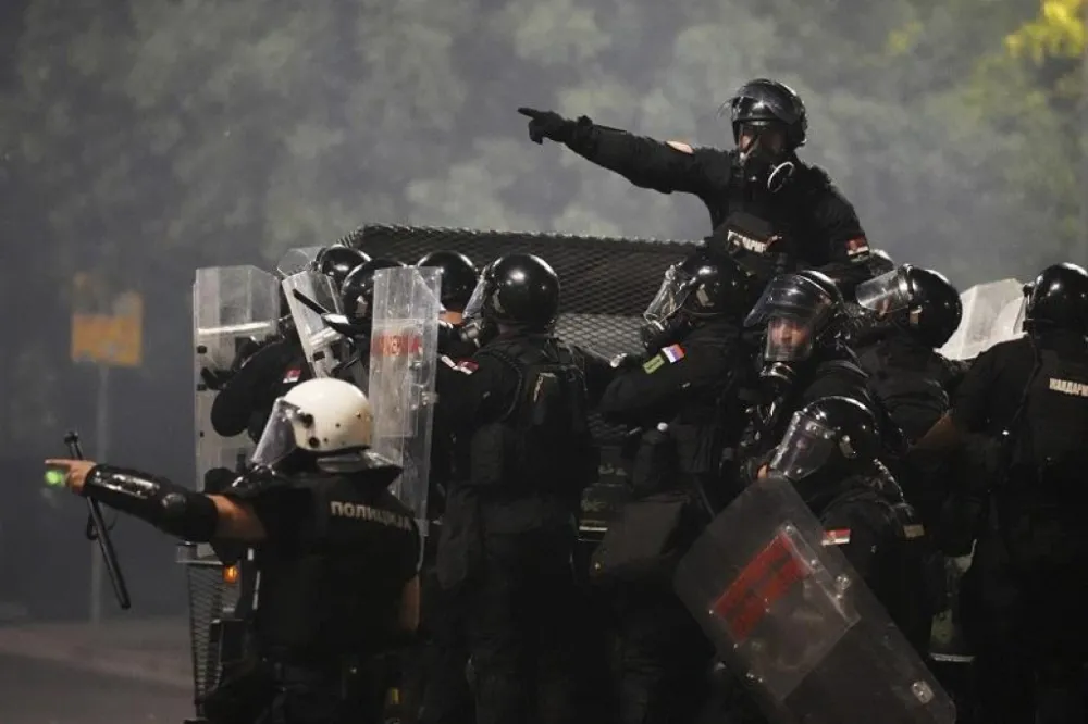 Sedma noć protesta &scaron;irom Srbije: Raste nezadovoljstvo zbog nasilnog postupanja policije