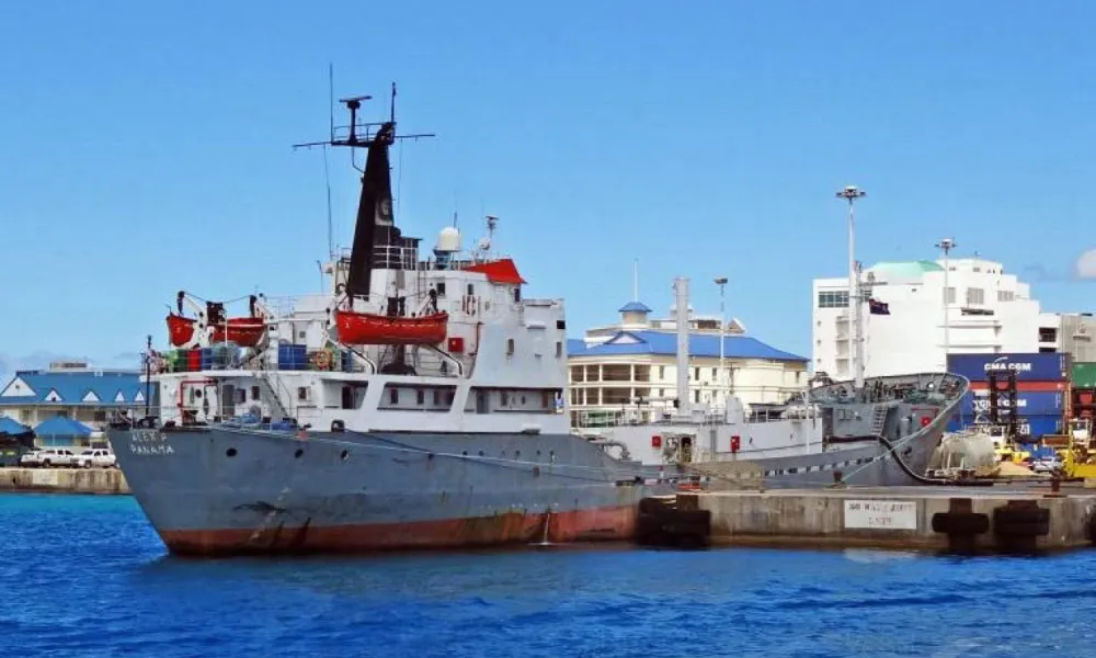 Detalji zapljene droge na Martiniku: Pet državljana Crne Gore na brodu sa 4,8 tona kokaina