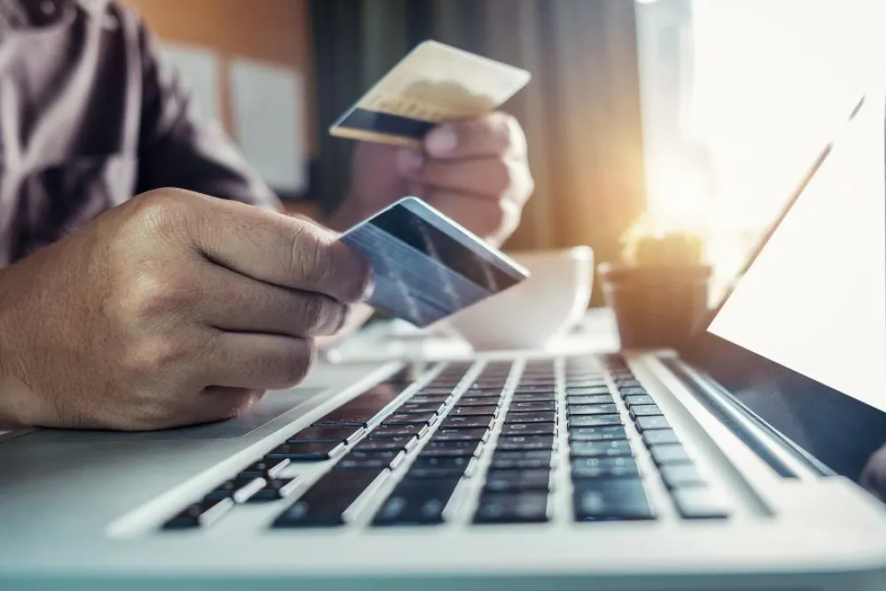 Državljanin Srbije uhap&scaron;en u Baru zbog krađe bankovne kartice