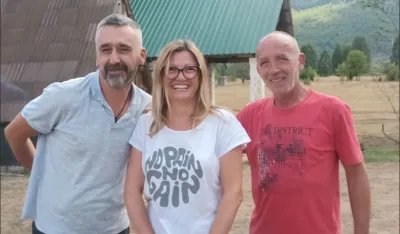 Mje&scaron;tani Gornjih Brezana prona&scaron;li ruksak sa novcem i dokumentima i vratili ga vlasnici