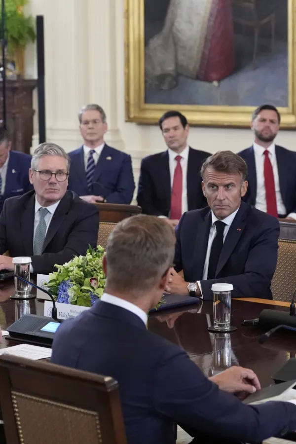 Njujork tajms: Čas diplomatije i dodvoravanja u Bijeloj kući