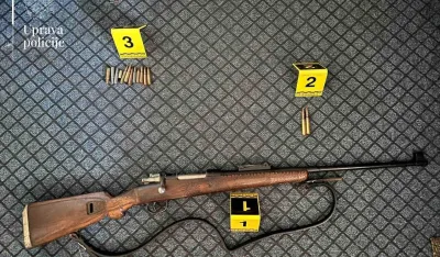 UP: Pretresom u Mojkovcu oduzeto oružje i municija u ilegalnom posjedu, podnijeta krivična prijava