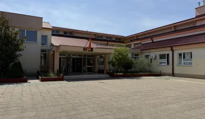 (VIDEO) O&Scaron; "Oktoih" opet kuburi sa prostornim kapacitetima: Nastavu ponovo organizuju u tri smjene