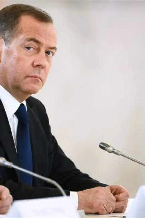 Medvedev: NATO trupe ne mogu u mirovne snage