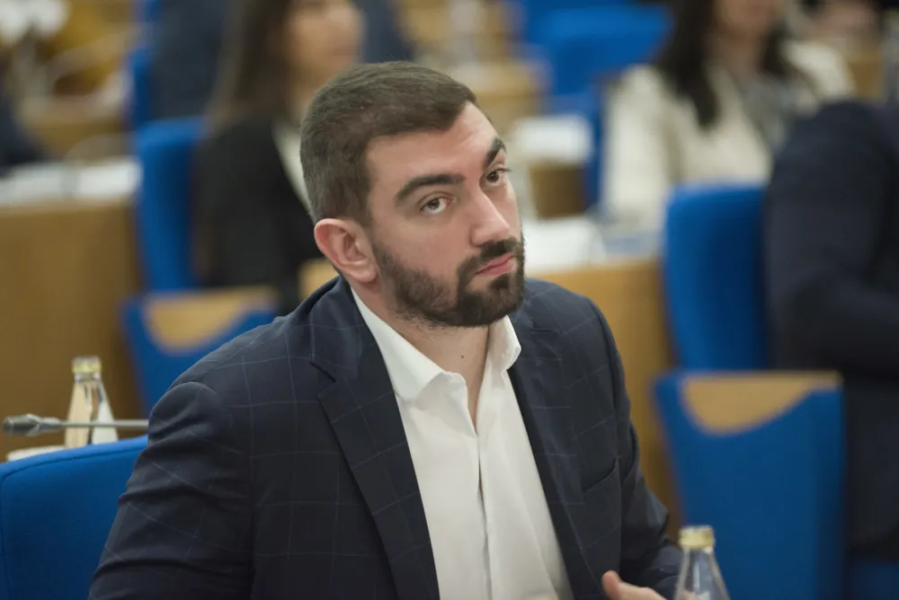 Klikovac: Sramota je premijeru da se samo nagrade vatrogasci iz Podgorice