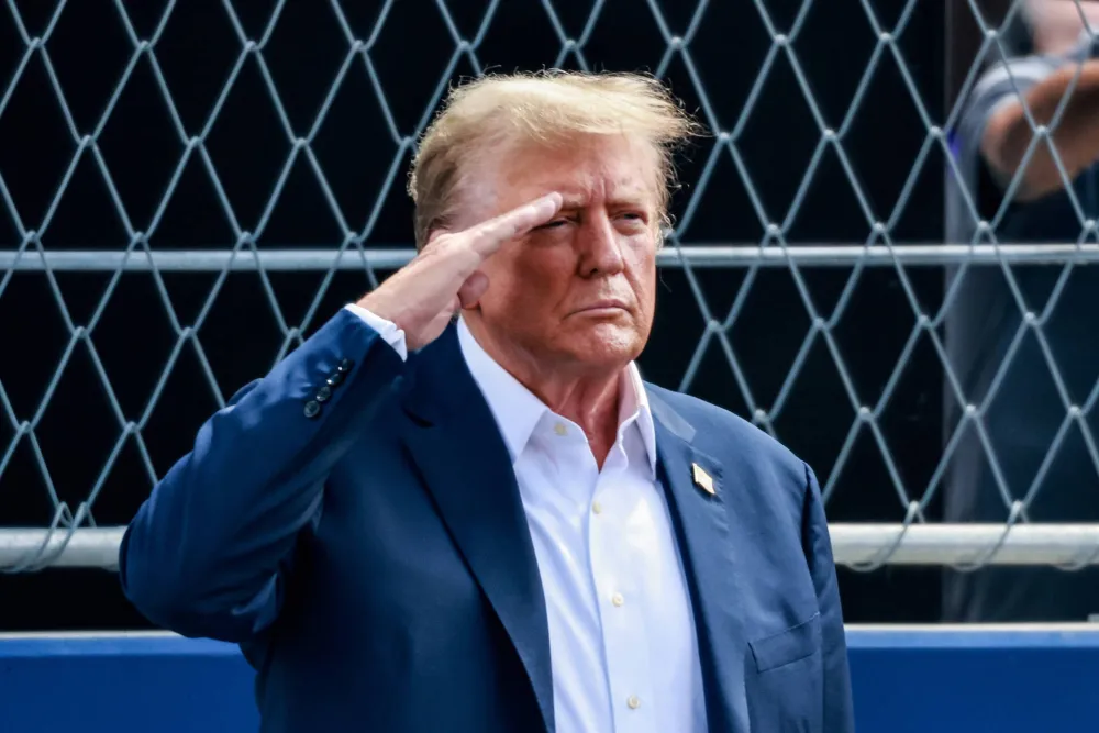 Povlači se DOnald Tramp