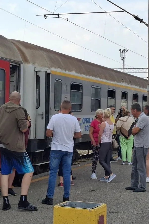 Blokiran železnički saobraćaj u tri putna pravca
