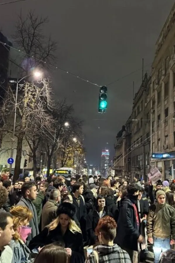 &Scaron;irom Srbije počela okupljanja građana protiv blokada