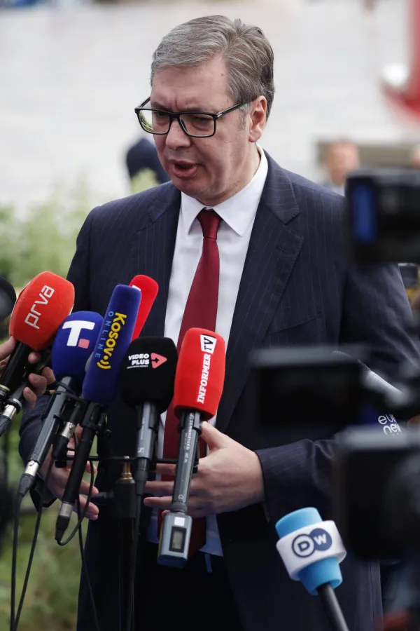 Vučić na skupu protiv blokada: "Okupilo se 55.000 ljudi"