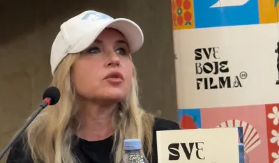 (FOTO) Anica Dobra: &ldquo;Belo se pere na 90&rdquo; - ublažena verzija mog života