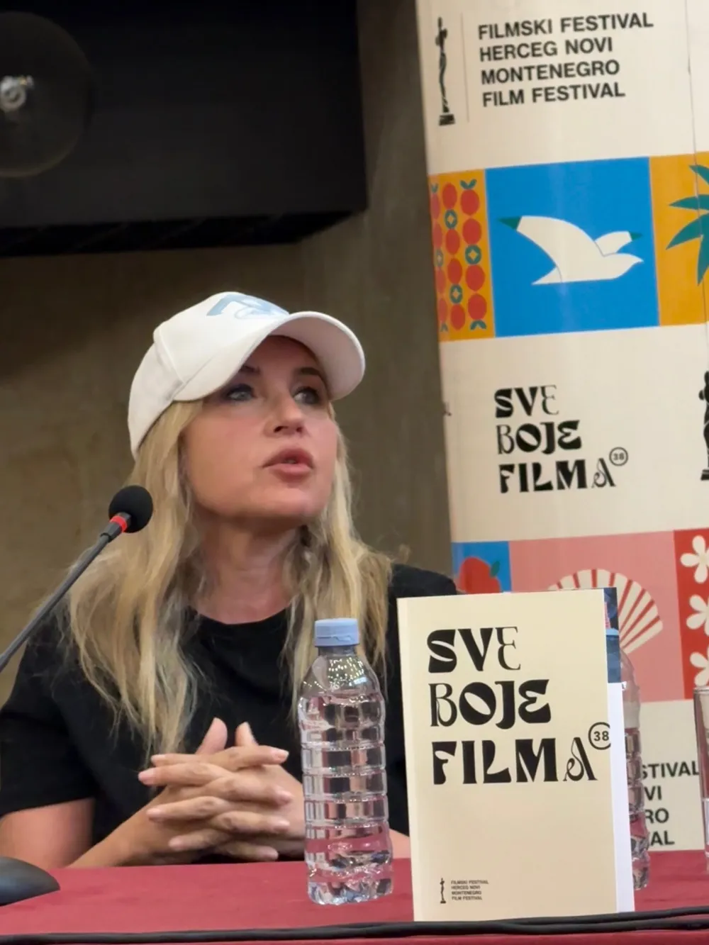 (FOTO) Anica Dobra: &ldquo;Belo se pere na 90&rdquo; - ublažena verzija mog života