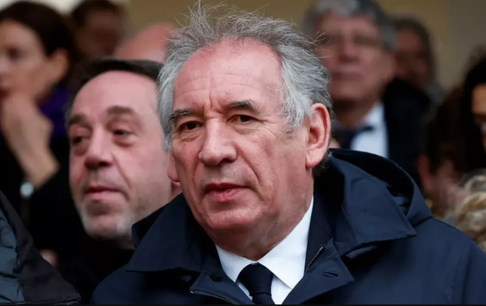 Francuska opet u krizi po&scaron;to je premijer tražio glasanje o povjerenju