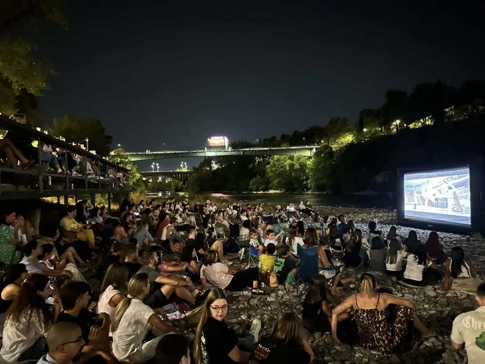 Projekcije filma na otvorenom