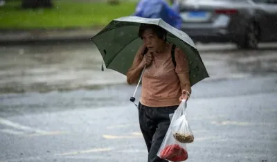 Broj poginulih u poplavama u Vijetnamu povećao se na sedam, jedna osoba poginula na Tajlandu