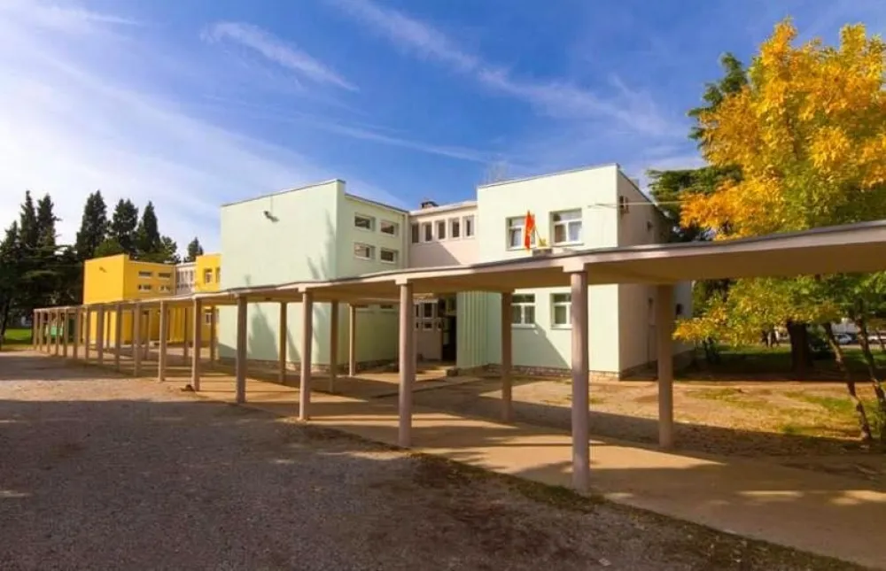 U O&Scaron; "Vuk Karadžić" nastavu će organizovati u tri smjene