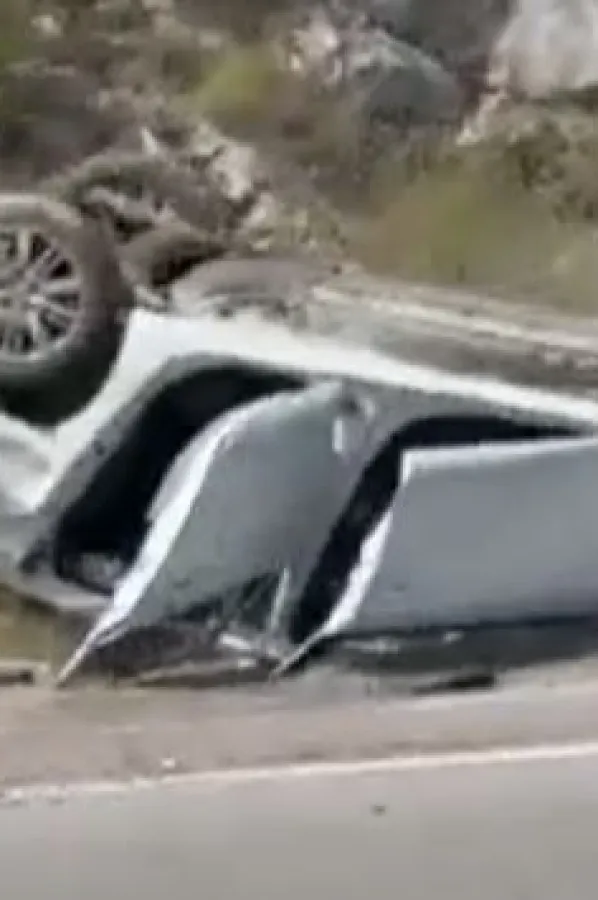 Udes kod tunela Mekavac, prevrnulo se vozilo