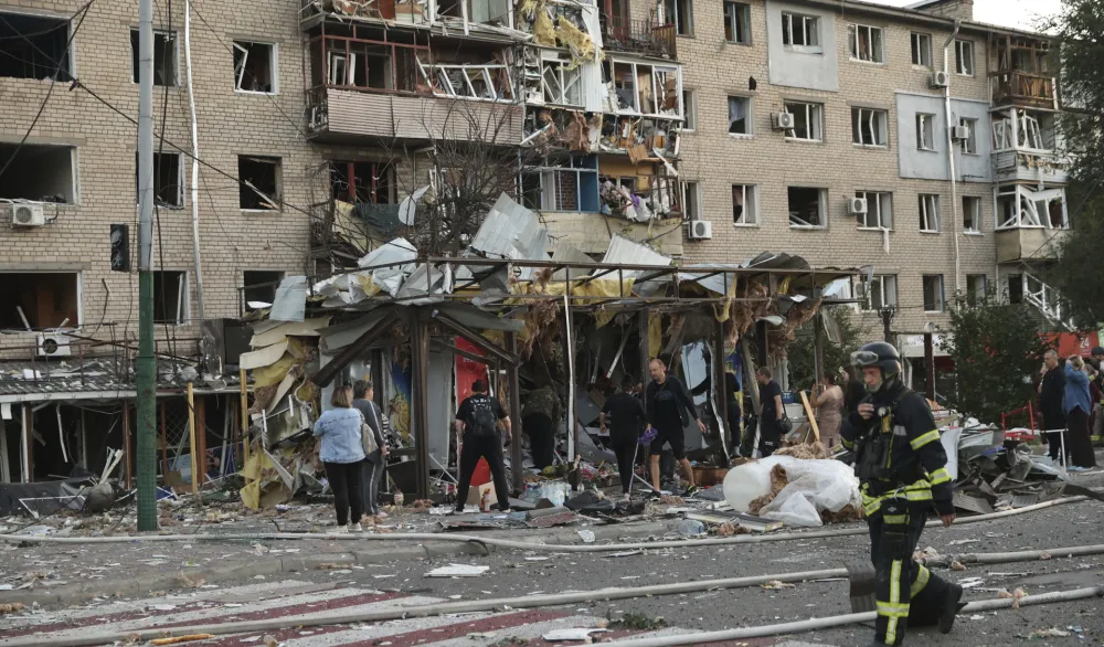 (FOTO) Novi ruski napadi na Zaporožje, ranjene 24 osobe