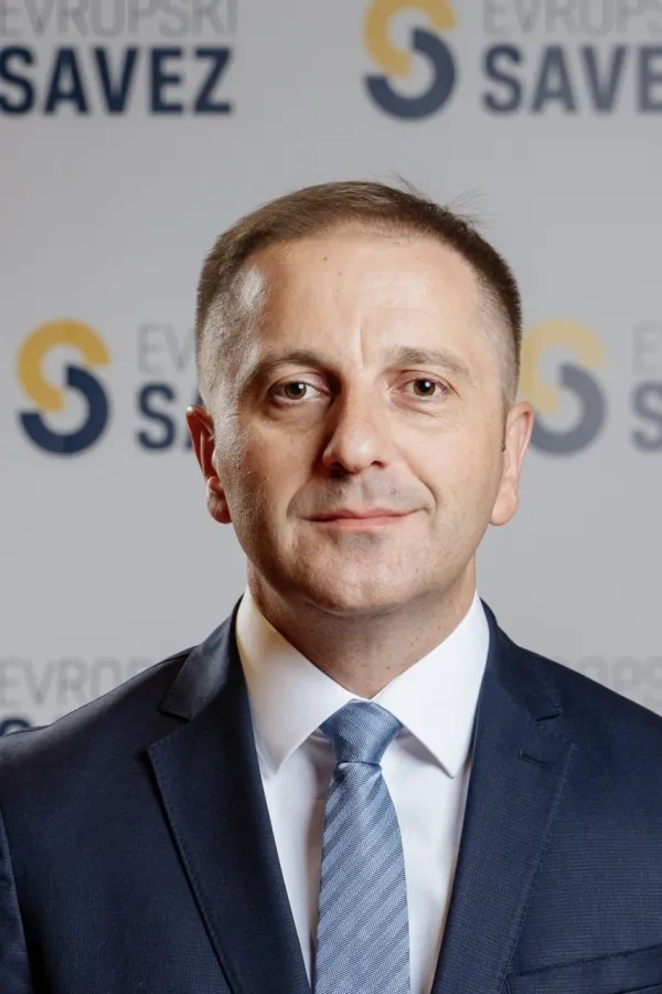 &Scaron;ehović: 30. avgust bio organizovani projekat uru&scaron;avanja temelja crnogorske države, a ne njeno oslobođenje