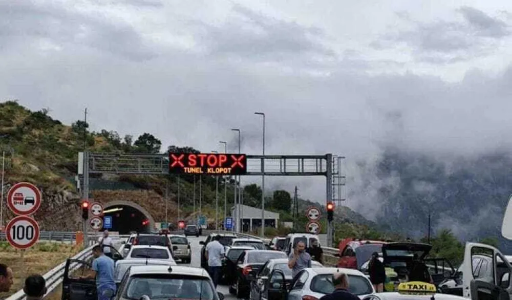 Zatvoren auto put