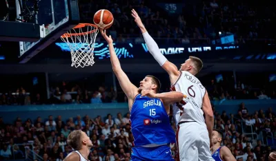 Duel Jokića i Porzingisa