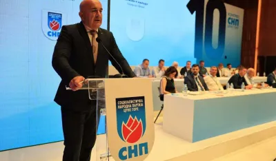 Deseti kongres Socijalističke narodne partije održan u sjenci najave novog raskola u toj stranci: Od SNP-a sedam partija