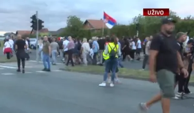 Srbija: Tuča u protestnoj koloni naprednjaka, intervenisala Žandarmerija