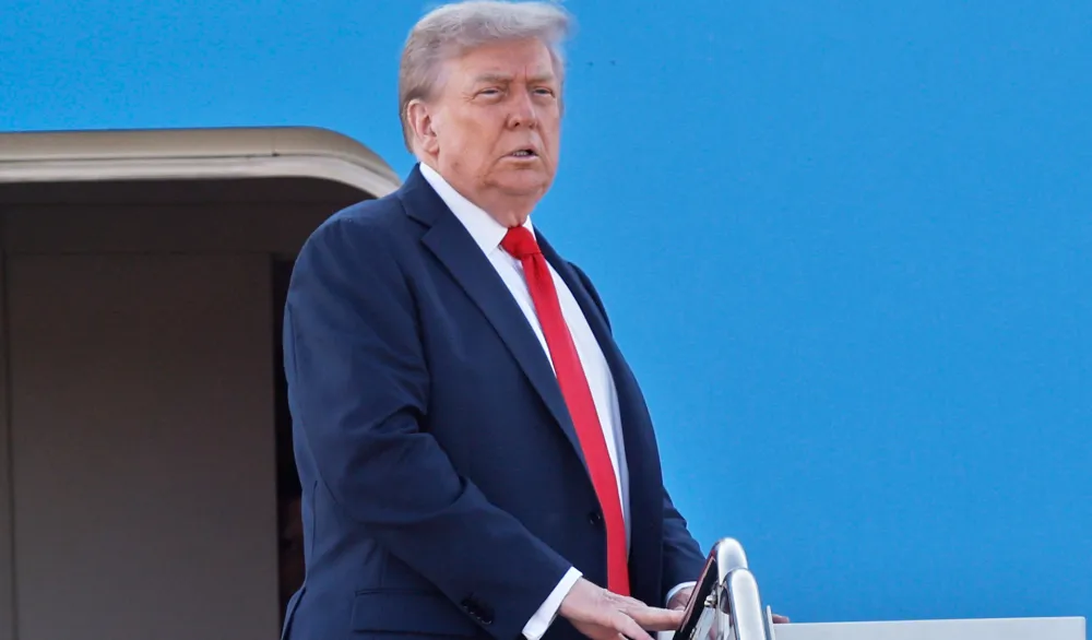 Tramp ukida 500 radnih mjesta u Agenciji za globalne medije i Glasu Amerike