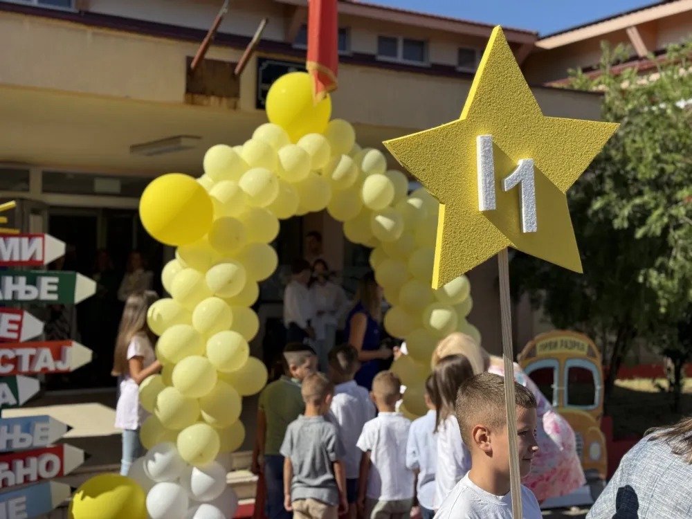 (VIDEO) O&Scaron; "Oktoih" svečano otvorila vrata prvacima: Svaki 1. septembar sa sobom nosi posebnu magiju