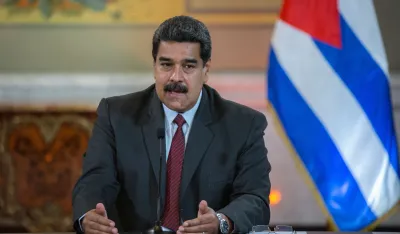 Maduro: Osam brodova sa 1.200 raketa i američka podmornica prijete Venecueli