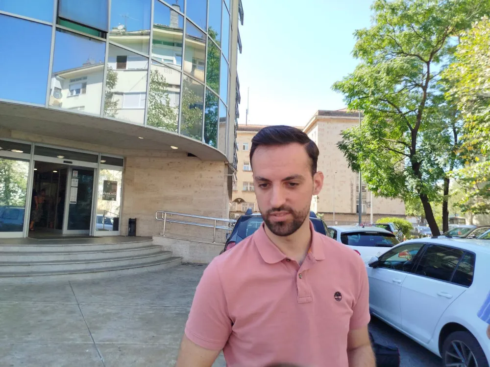 Zirojević: Popović zaposlila dva sina, a gorivo tro&scaron;i kao da duži "boing" umjesto vozila