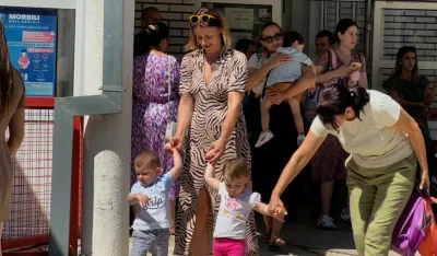 (VIDEO) Djecu bez potvrde vraćali iz vrtića