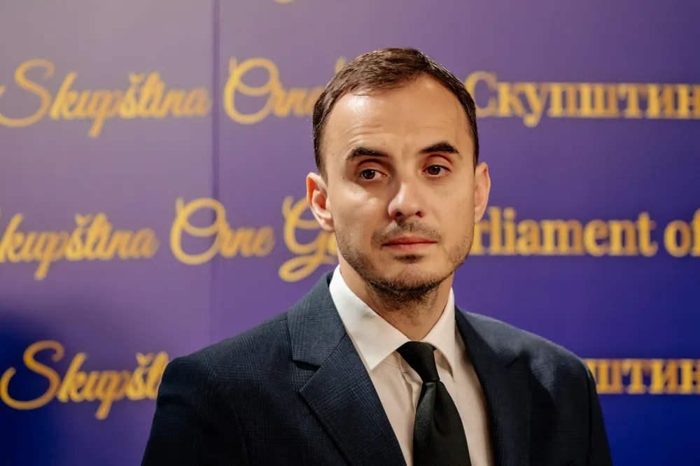 Konatar: Čekaju nas nova zaduživanja da se krpe rupe u budžetu