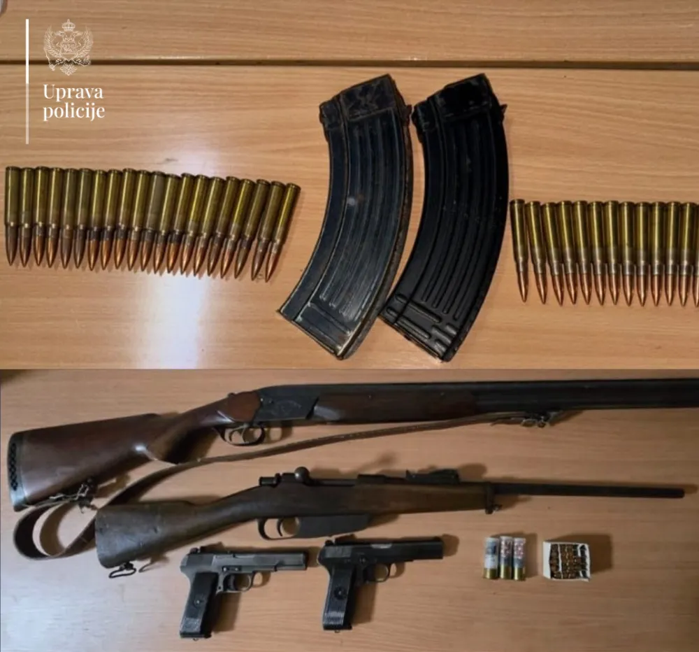 Policija u Nik&scaron;iću kod dva lica prona&scaron;la oružje i municiju