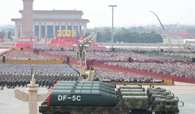 (FOTO) Kina demonstrirala moć: Pogledajte kako je izgledala vojna parada