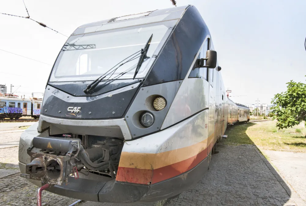 ŽPCG se zadužuje 6,5 miliona eura za opravku vozova