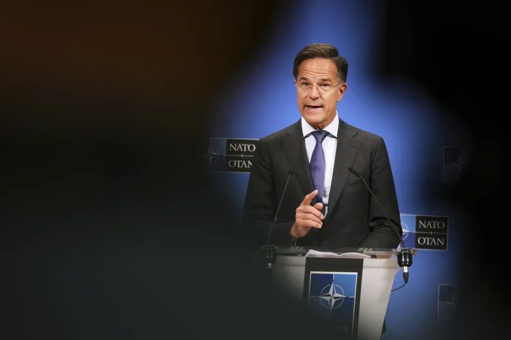 Rute: Rusija ne može odlučivati o prisustvu mirovnih misija u Ukrajini