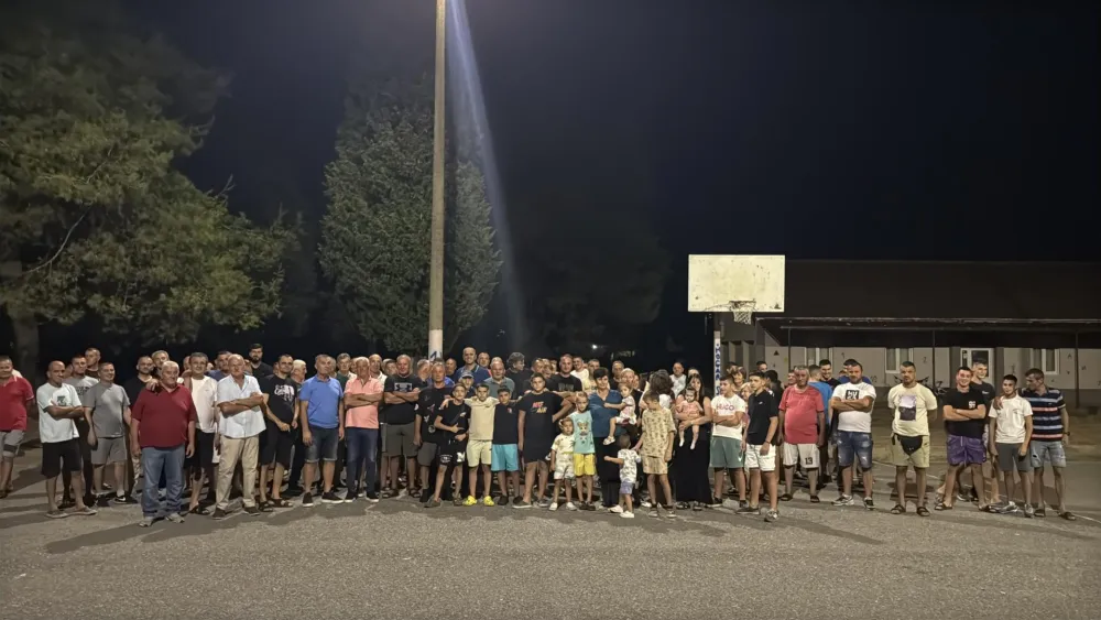 Sa jednog od zborova građana Botuna